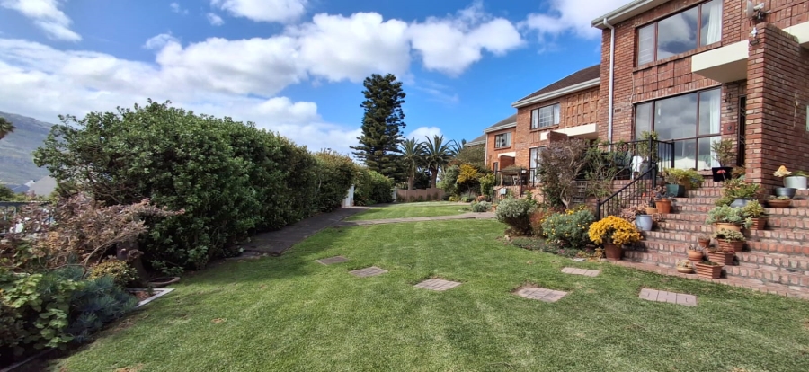3 Bedroom Property for Sale in Fish Hoek Western Cape